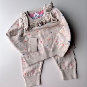 Baby Gap baby girl sweater set EUC size 6-12